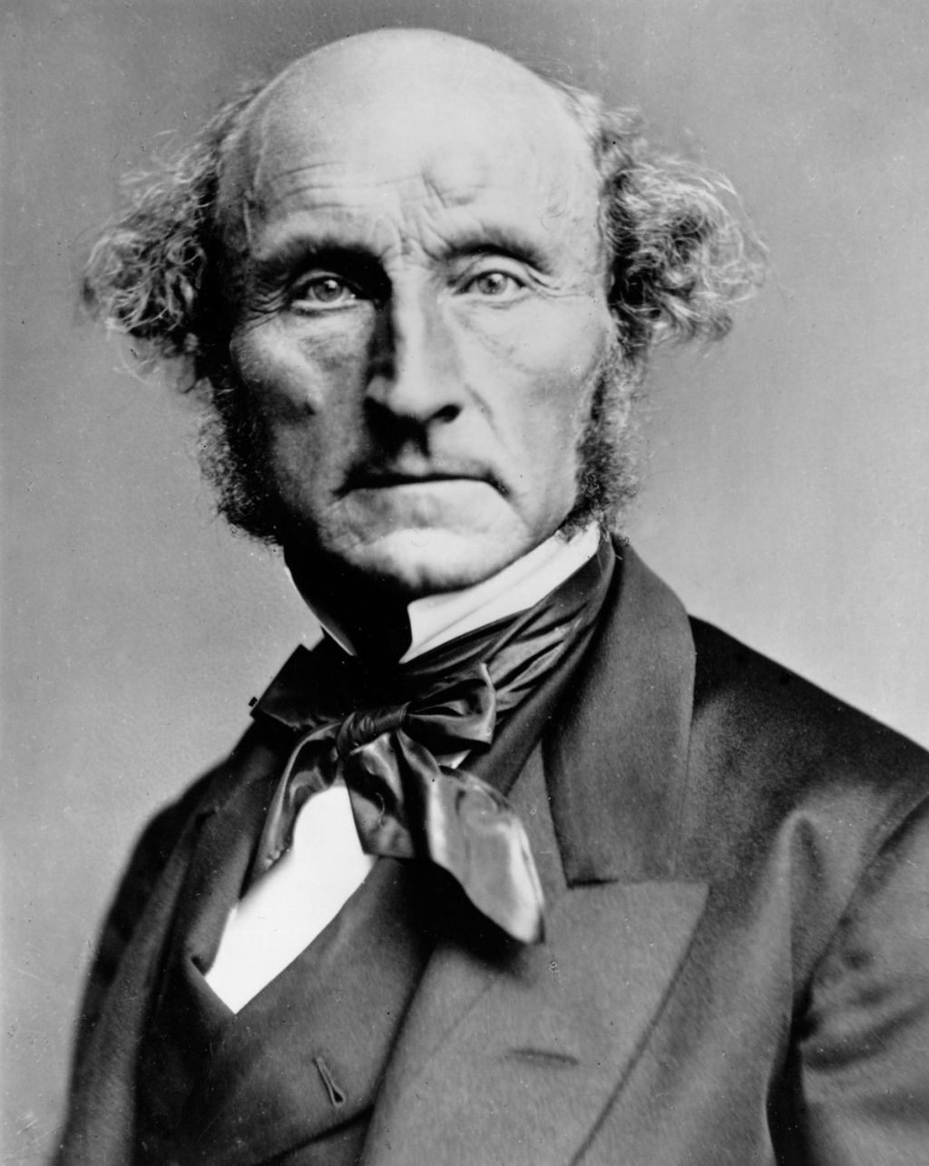 La filosofía utilitaria de Stuart Mill y su principal diferencia con la de J. Bentham